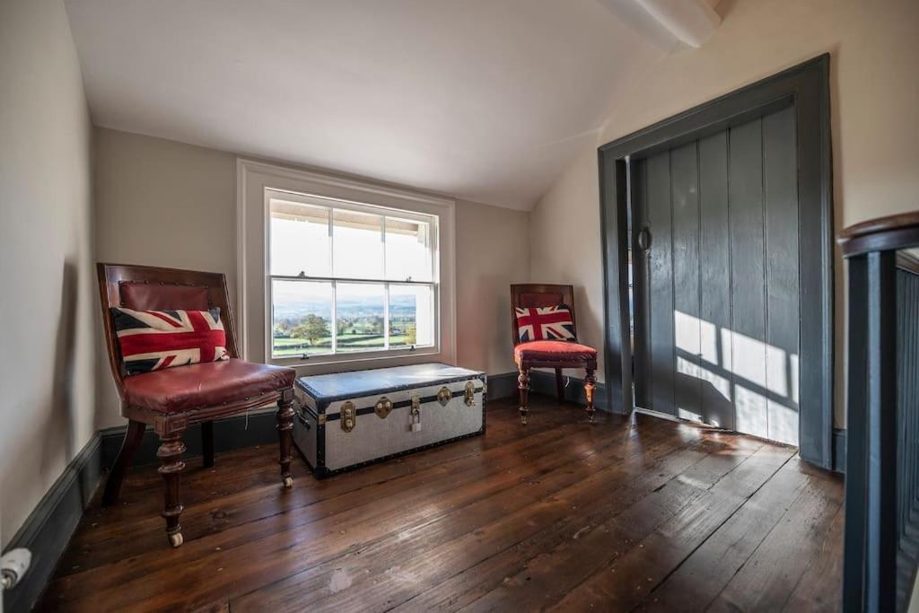 Georgian Country House -Panoramic Views -Sleeps 12 루틴 외부 사진