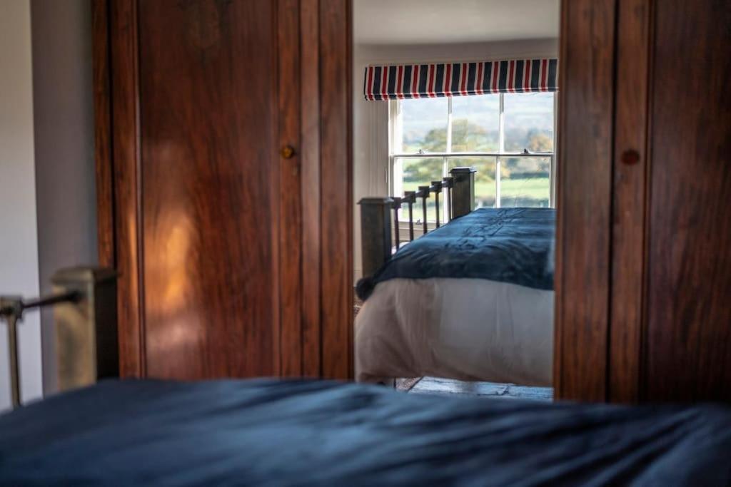 Georgian Country House -Panoramic Views -Sleeps 12 루틴 외부 사진