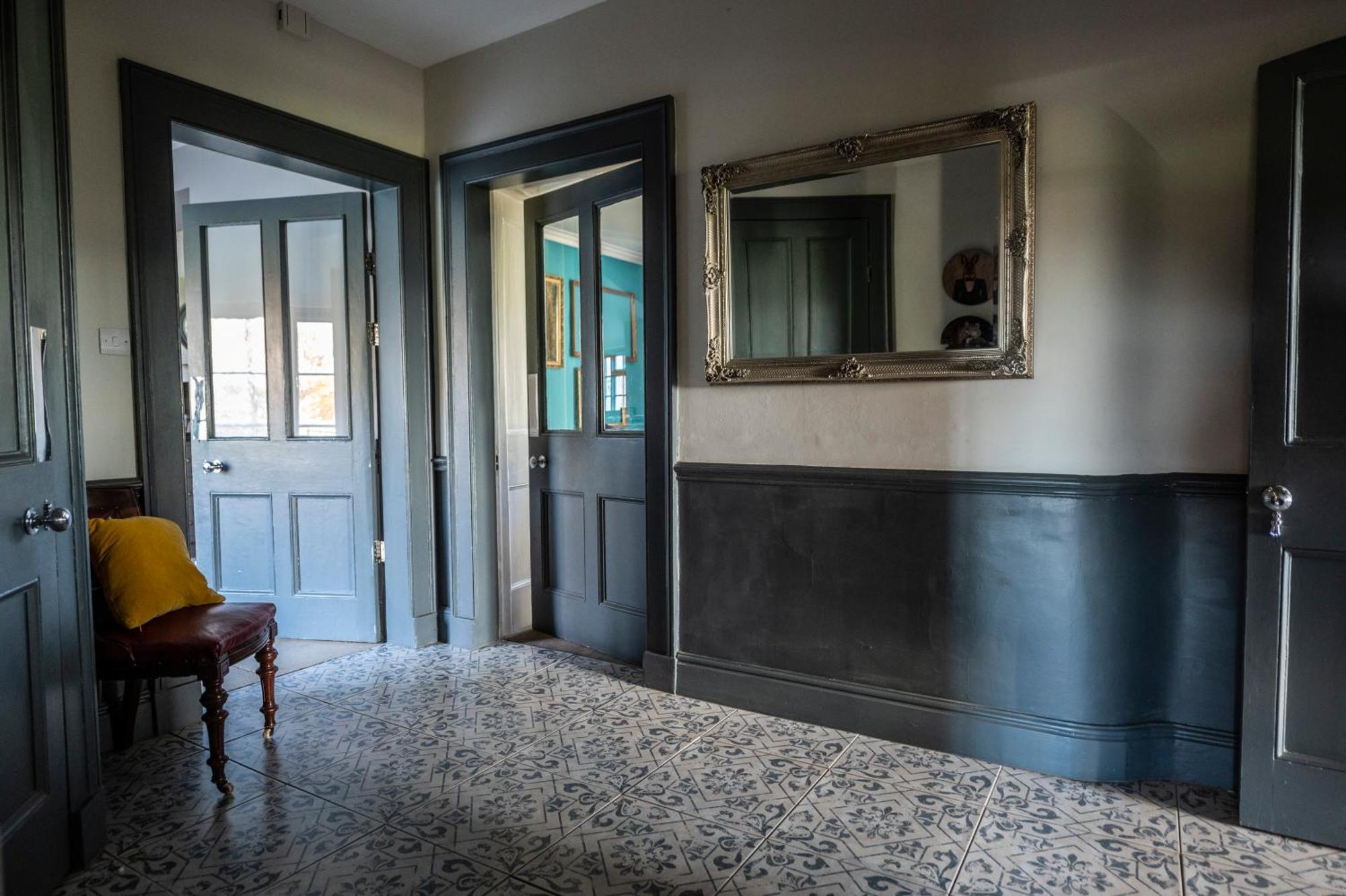Georgian Country House -Panoramic Views -Sleeps 12 루틴 외부 사진